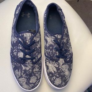 UNDER ARMOUR street encounter floral SHOES